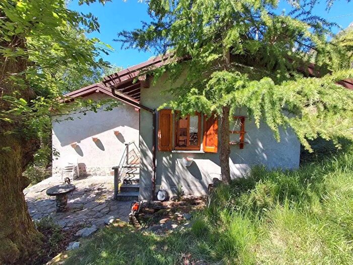 Casa quadrilocale in vendita in Via ai Monti, Plesio