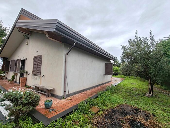 Casa quadrilocale in vendita in Santa Maria di Licodia, Santa Maria Di Licodia