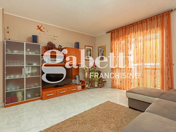 Appartamento quadrilocale in vendita in Via della Libertà, Villaricca