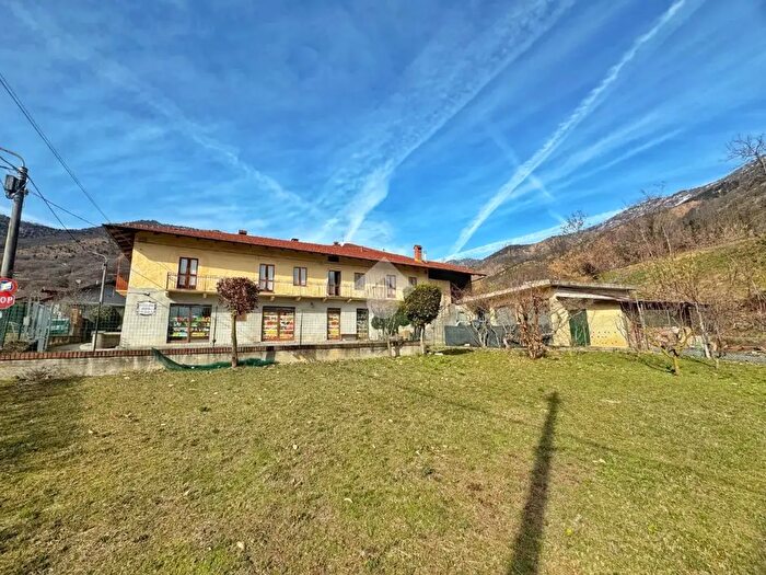 Casa con 13 locali in vendita in Via Mulino, Val Della Torre