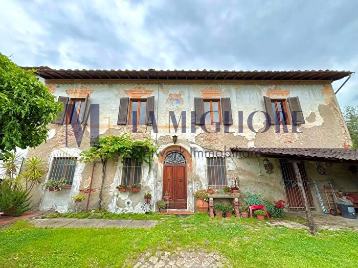 Appartamento quadrilocale in vendita in Via Risorgimento, Montale
