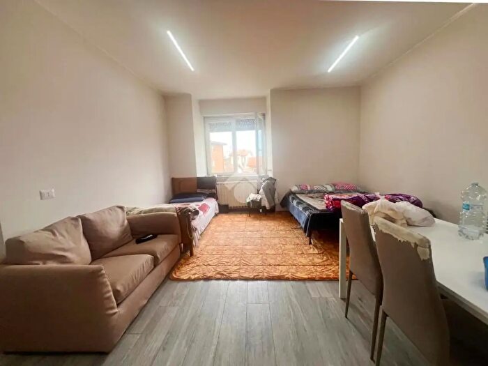 Casa bilocale in vendita in Via Magenta, Turate