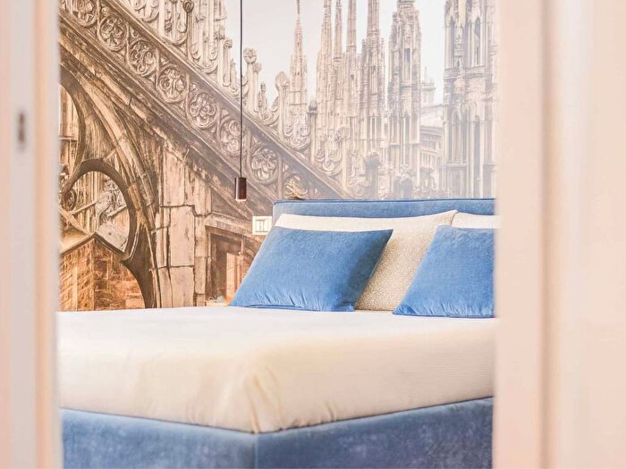 Appartamento bilocale in affitto in Via Mac Mahon, Cenisio, Milano