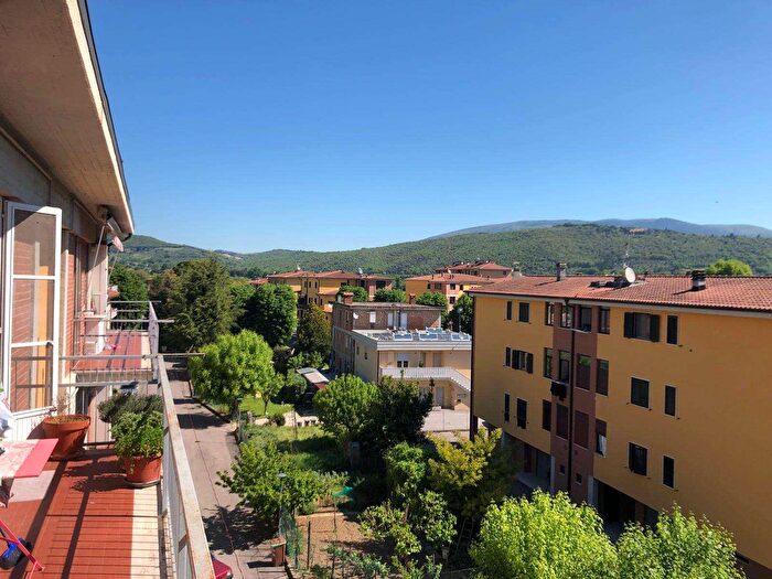 Appartamento con 5 locali in vendita in Via Martin Lutero, Corciano