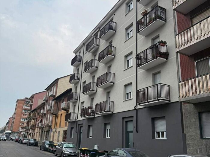 Appartamento bilocale in affitto in Via Adamello, Pozzo Strada, Torino