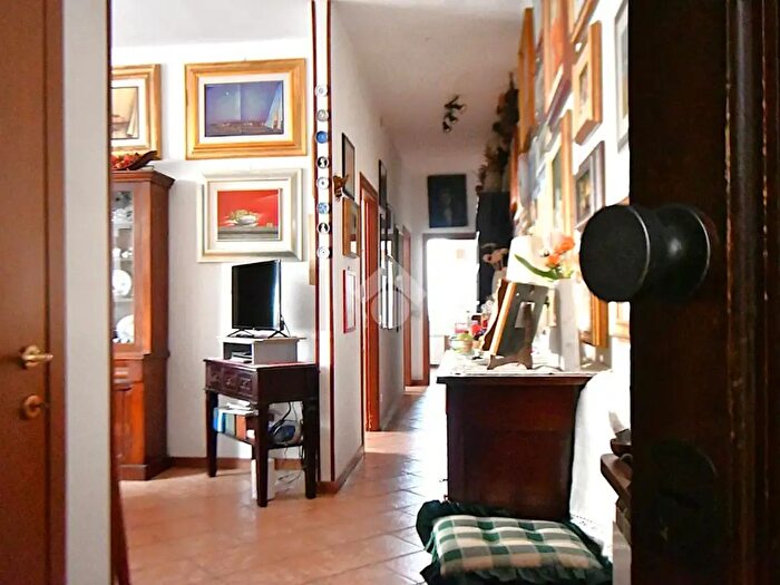 Appartamento trilocale in vendita in Via dei Mille, Como