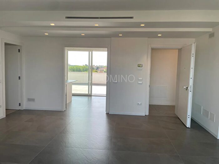 Appartamento quadrilocale in vendita in Via Giulio Cesare, Montegrotto Terme