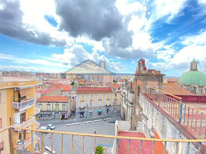 Appartamento con 6 locali in vendita in Piazza Annunziata, Giugliano In Campania