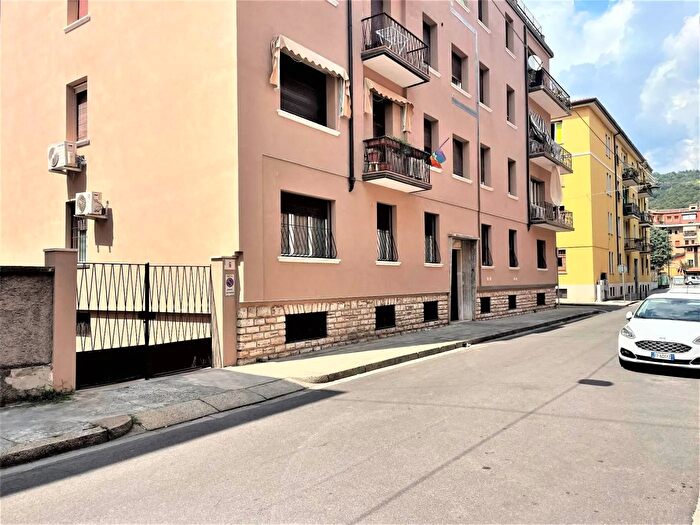 Appartamento trilocale in vendita in Via dellAdige Brescia, Brescia