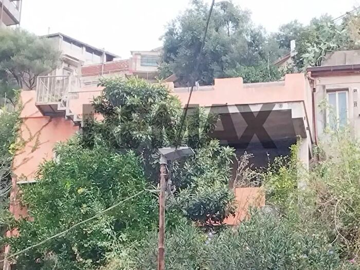 Casa quadrilocale in vendita in Merulla Snc, Messina
