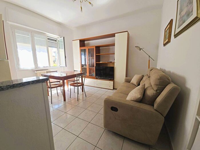 Appartamento bilocale in affitto in Via Giacomo Leopardi, Binasco