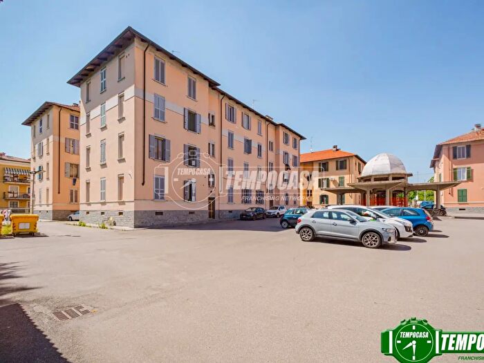 Appartamento bilocale in vendita in Viale dei Partigiani, Pavia