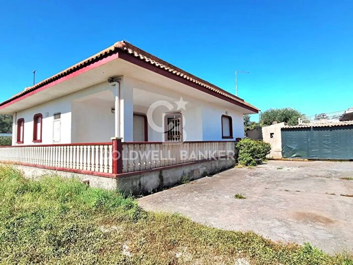 Casa con 5 locali in vendita in Via Tulipani, Ispica