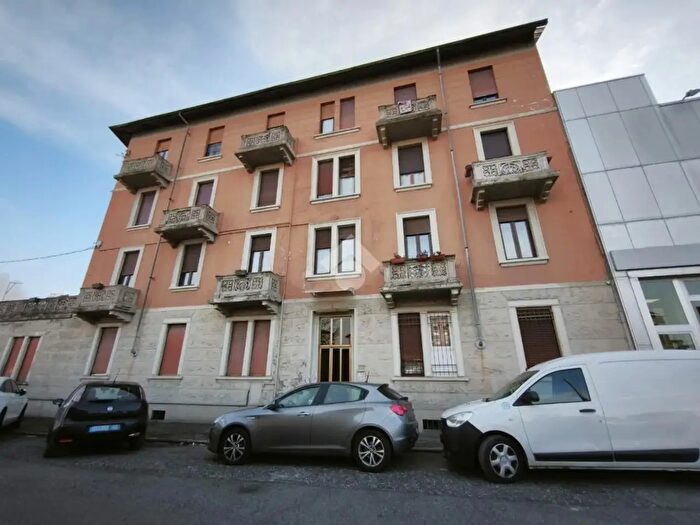 Case in Vendita e in Affitto - 3