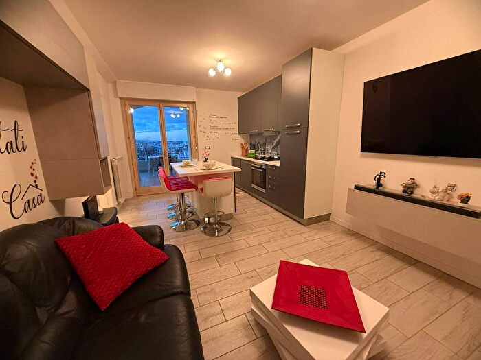 Casa trilocale in affitto in Via Verona, Centro, Alba Adriatica