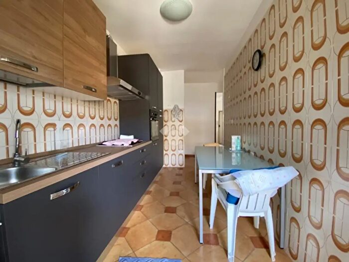 Appartamento trilocale in vendita in Via Barzini, Sassari