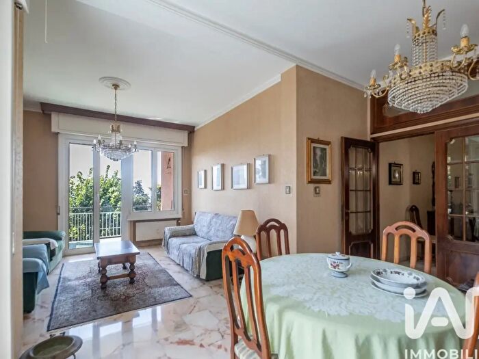 Appartamento con 5 locali in vendita in Viale Ponte dell'Ammiraglio, Genova