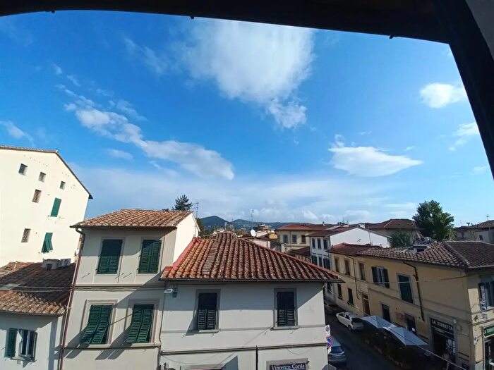 Appartamento trilocale in vendita in Firenze