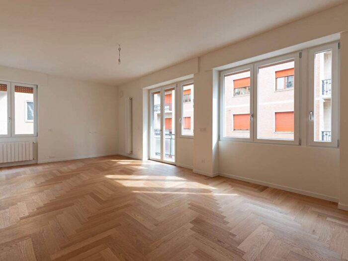 Appartamento trilocale in affitto in Via Antonio Locatelli, Centro, Bergamo