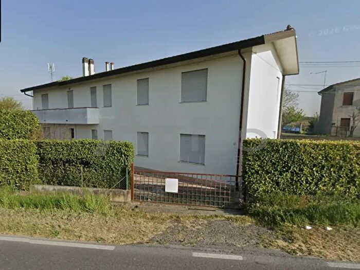 Appartamento quadrilocale in vendita in Via Risorgimento, Rovigo