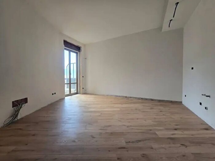 Appartamento trilocale in vendita in Via di Novoli, Firenze