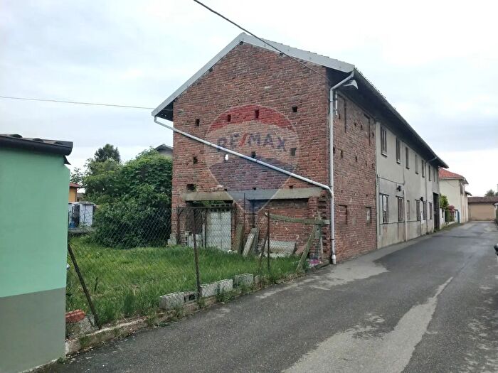 Casa con 6 locali in vendita in Via Graziosi, Tornaco