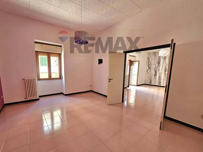Appartamento con 8 locali in vendita in Via Luigi Pirandello, Ragusa