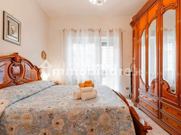 Appartamento trilocale in vendita in Roma