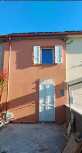 Casa bilocale in vendita in Via Cesare Balbo, Bisuschio