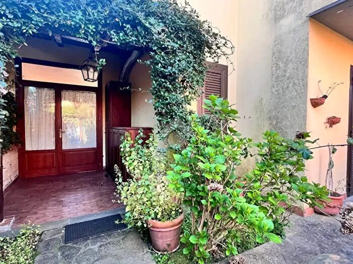 Casa quadrilocale in vendita in Via di Monterosi, Trevignano Romano