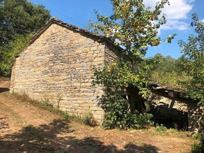 Casa con 5 locali in vendita in Montelabreve, Badia Tedalda
