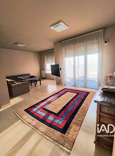 Appartamento con 7 locali in vendita in Via Ferrario, Crema