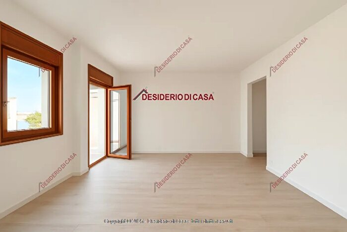 Appartamento con 7 locali in vendita in Via dei Nebrodi, Palermo