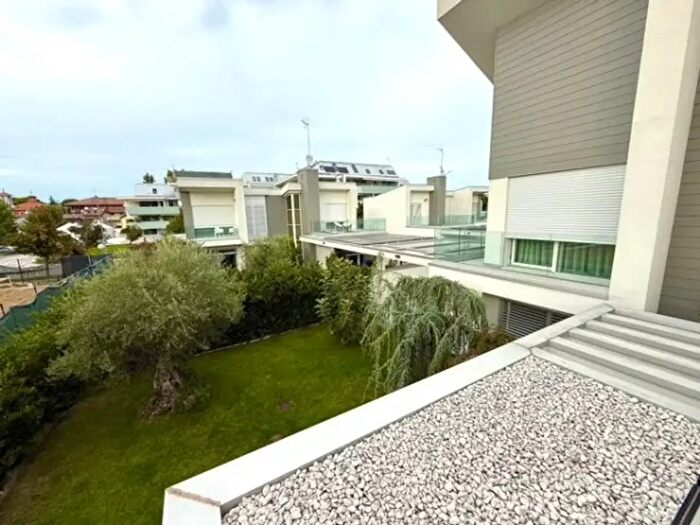 Casa con 6 locali in vendita in Cesena