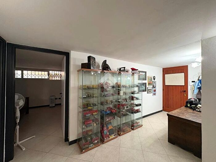 Appartamento trilocale in vendita in Corso Buenos Aires, Chiavari