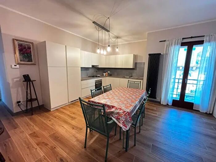 Appartamento quadrilocale in vendita in Via Cesare Battisti, Bassano In Teverina