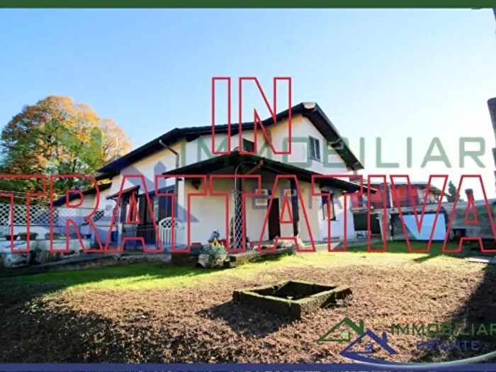 Casa con 5 locali in vendita in Via Salvioni, Somma Lombardo