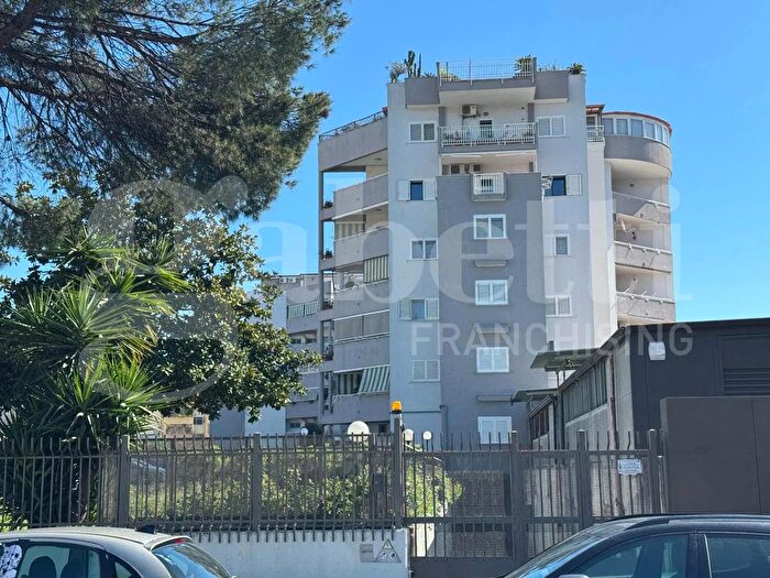 Appartamento quadrilocale in vendita in Via Filippo Saporito, Aversa