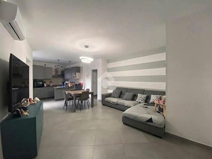Appartamento quadrilocale in vendita in Via Antero Canale, Cumiana