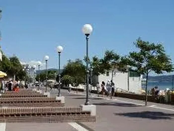 Appartamento trilocale in vendita in Follonica