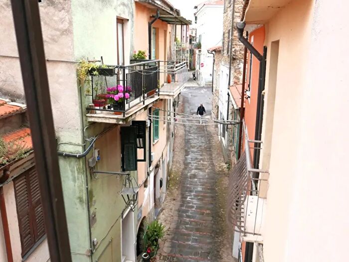 Appartamento con 5 locali in vendita in Via Matteotti, Perinaldo