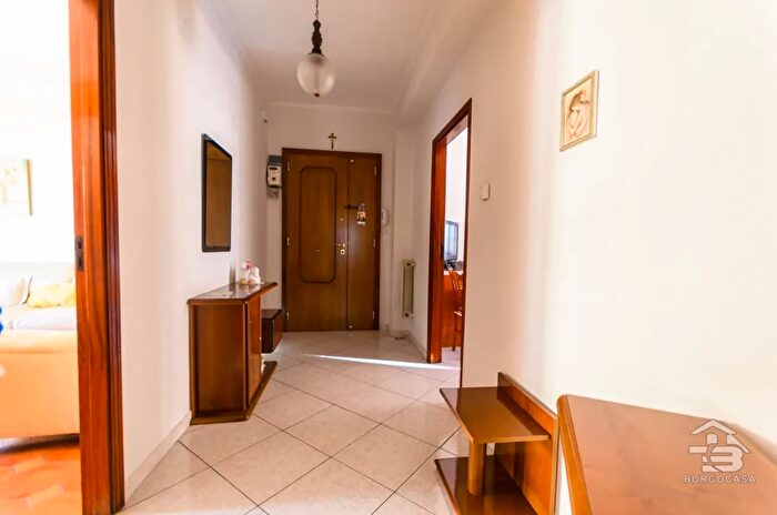 Appartamento quadrilocale in vendita in Via di Vittorio d Manfredonia Zona Vle Michelangelo Vle di Vittorio, Manfredonia