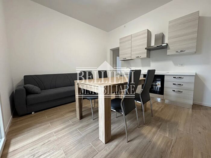 Appartamento trilocale in affitto in Via Giacomo Medici, Vicenza