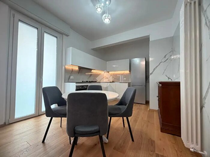 Appartamento trilocale in affitto in Via Montepertico, La Spezia