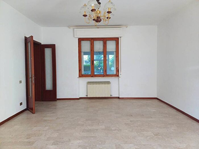 Appartamento con 5 locali in affitto in via dini, Le Maggiola Gello, San Giuliano Terme