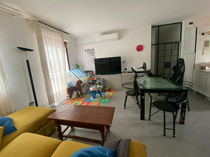 Appartamento quadrilocale in vendita in Via Petrarca, Figline e Incisa Valdarno