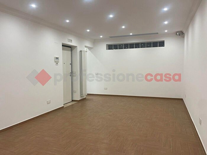 Appartamento trilocale in vendita in Via Pupino, Taranto