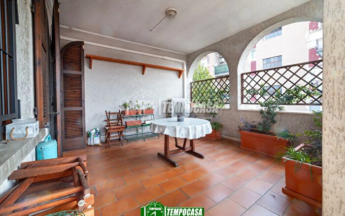 Case in Vendita e in Affitto - 3