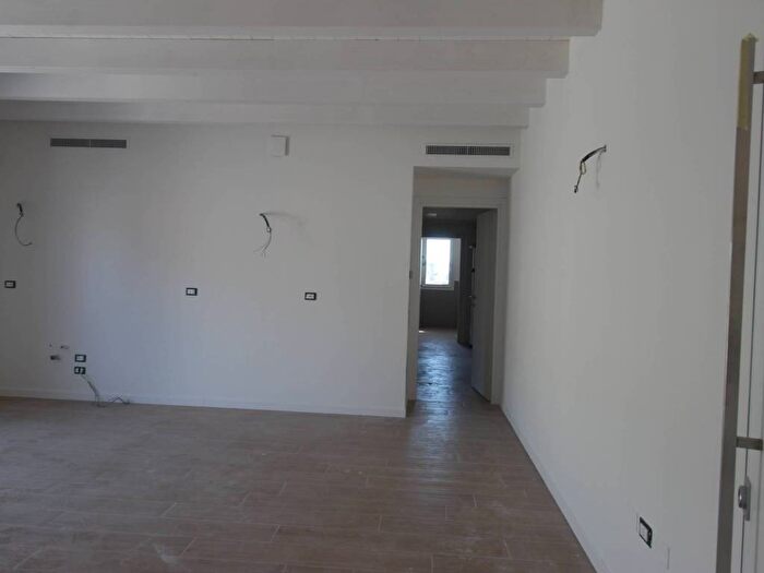 Appartamento trilocale in affitto in Via Vicenza, Arzignano