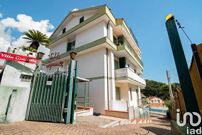 Appartamento bilocale in vendita in Via Rive, Boissano